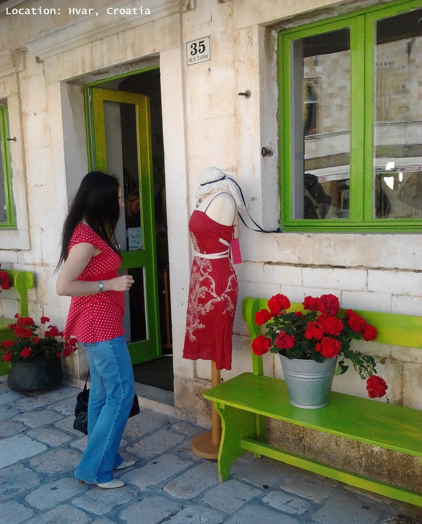 G_Hvar_Island_Dalmatia_Croatia_travel_shop_red_dress_flowers_Archi-living_resize57421e5742edc.jpg