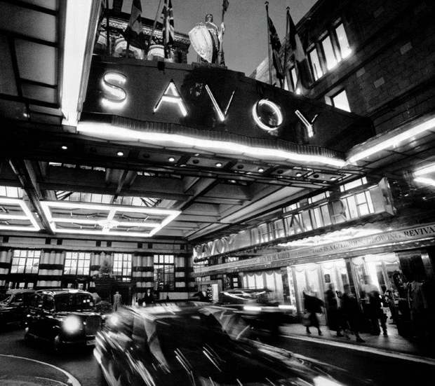 00023_Savoy_night_HR_resize.JPG