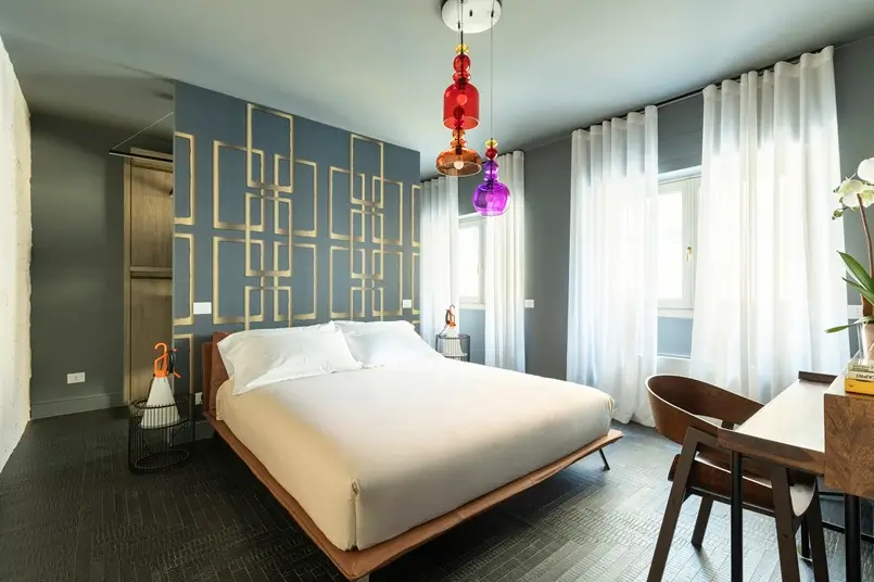 wallpaper in bedroom design, archi-living.com