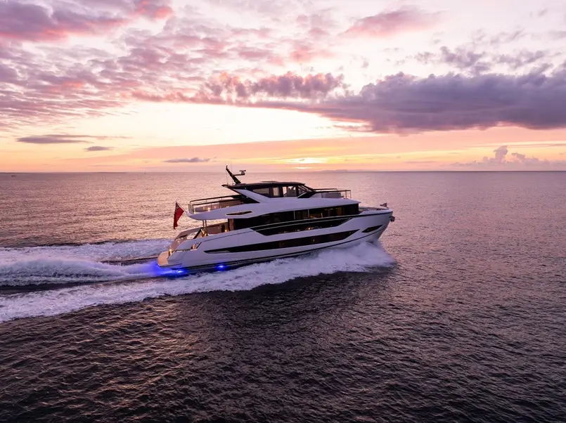 The 82 Ocean Enclosed: Yacht Design and Craftsmanship, Archi-living.com