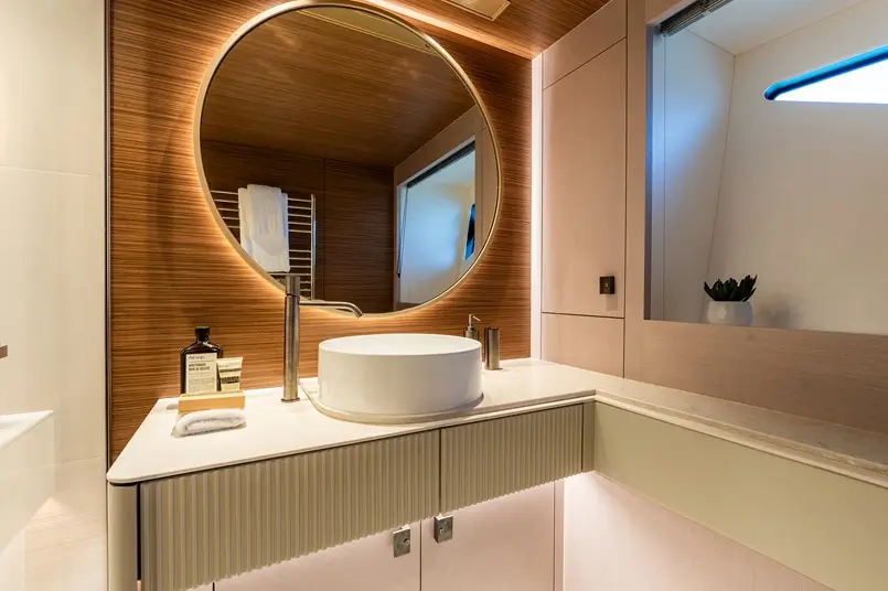 Refined Bathrooms in Ritmonio Style, Archi-living.com