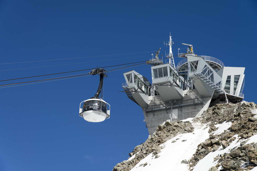 A_Pedrali_Skyway-Monte-Bianco_photo_Daniele-Domenicali_Archi-living_resize.jpg