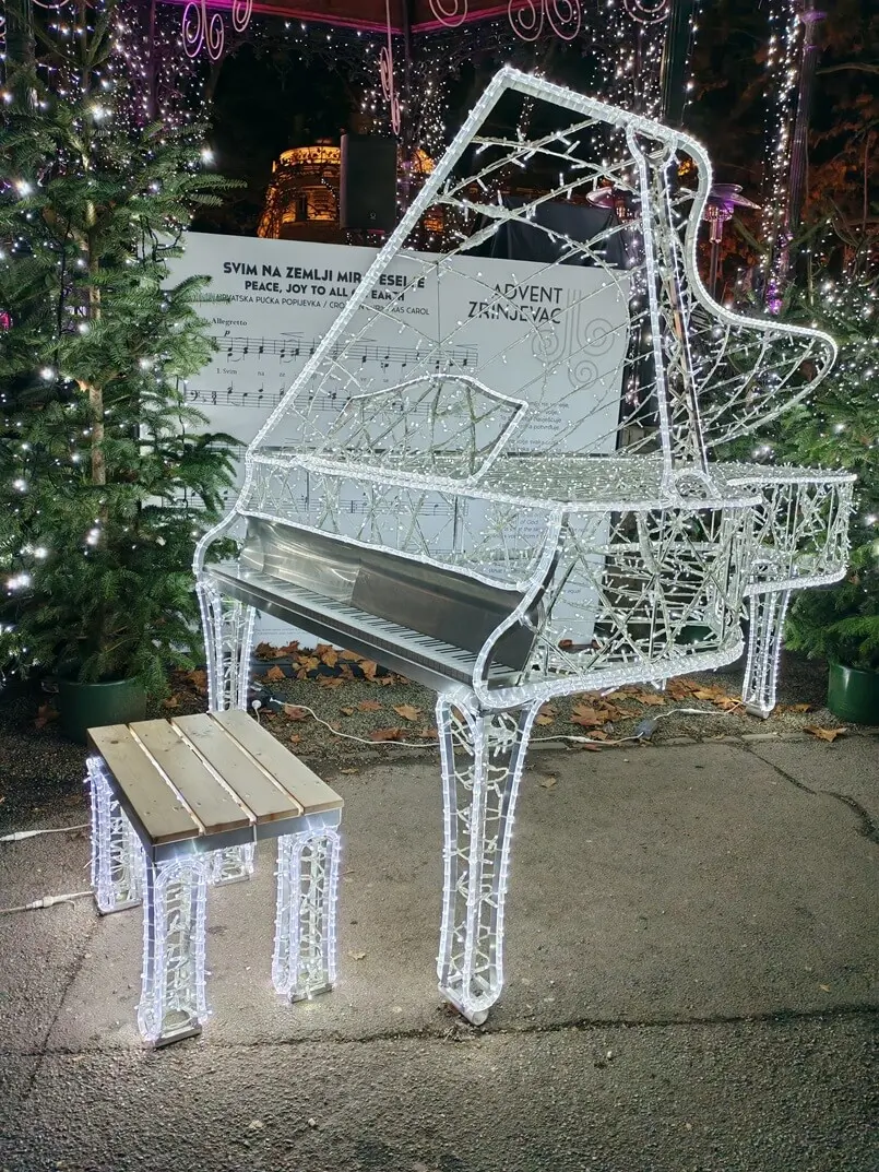 Advent in Zrinjevac Park, Zagreb, Archi-living.com
