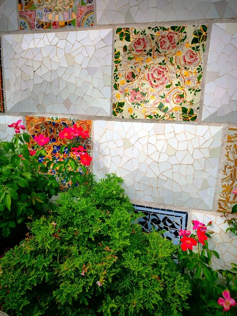 Eclectic and Colorful World of Antoni Gaudí, Park Güell in Barcelona, Spain, Archi-living.com