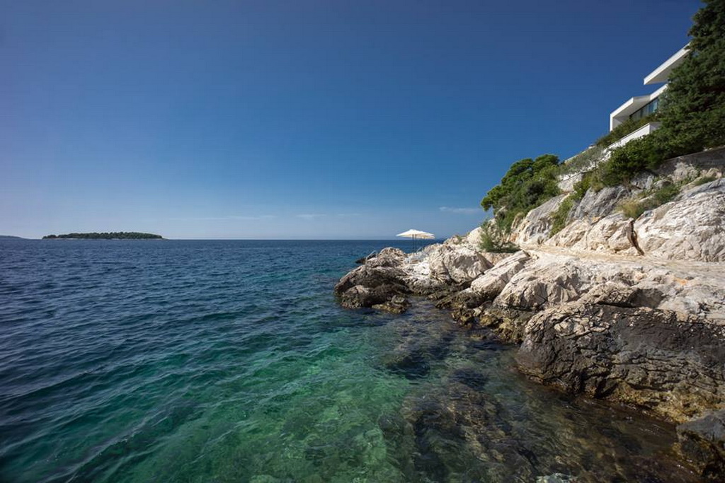 B_04goldenrays_luxury_villas_Primosten_Croatia_travel_beach_Adriatic_Sea_Archi-living_resize.jpg