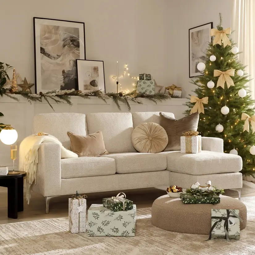 Expert Tips on Creating Contemporary Holiday Decor in White and Gold, Archi-living.com