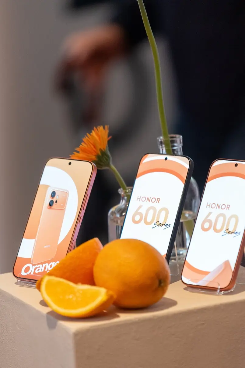 8,000nits Ultra-Bright Display and Built-In Resilience, HONOR 600, Archi-living.com
