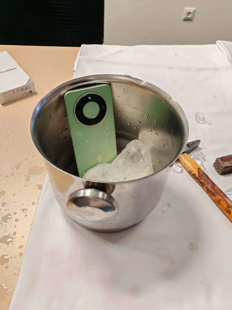 HONOR Magic8 Lite in Green Forest Color, Archi-living.com