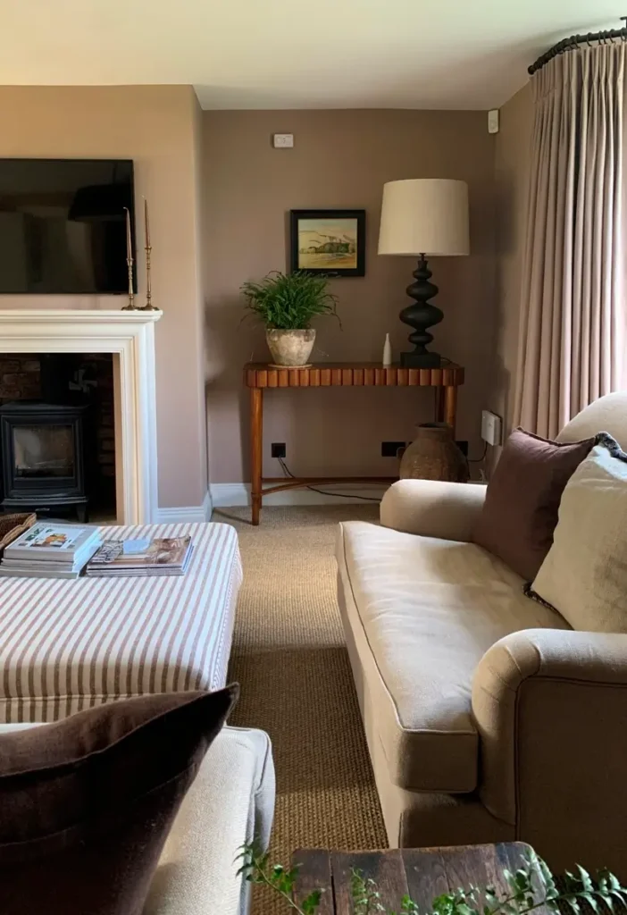 How to Incorporate Stripes into Your Home Interior Design: Expert Tips, Archi-living.com