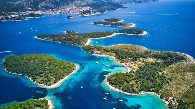 Hvar and Paklinski Islands, Photo by Cucin Photography, Archi-living.com