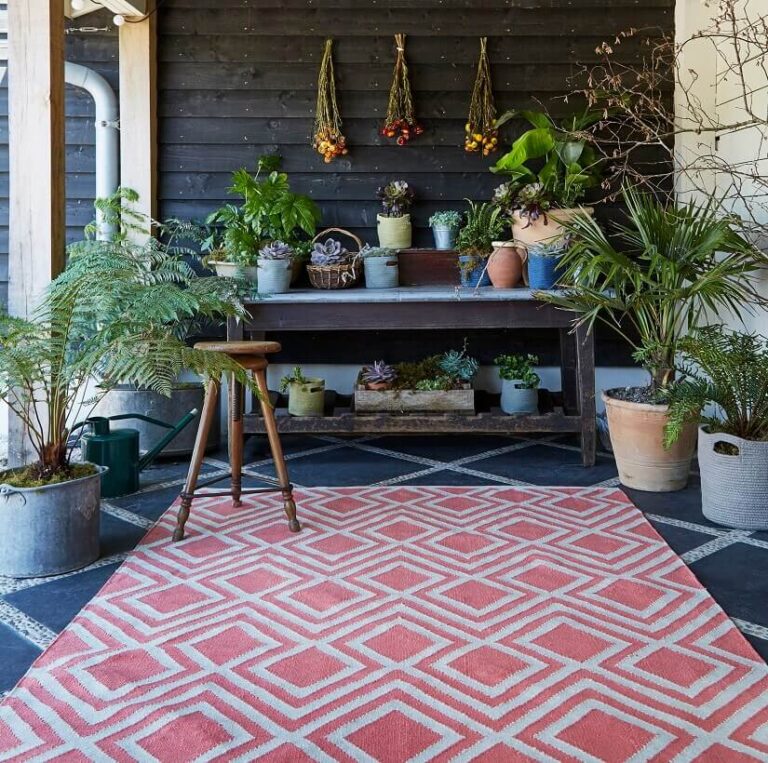 5 Colorful and Trendy Rugs Made of Recycled Plastic Bottles Archi