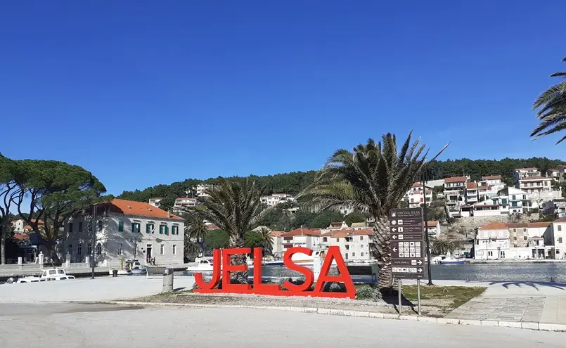 Jelsa Waterfront on Hvar Island, Archi-living.com