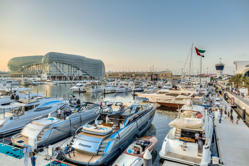 K_YAS-MARINA_YAS-ISLAND_UAE_travel-destination_Archi-living_resize.jpg