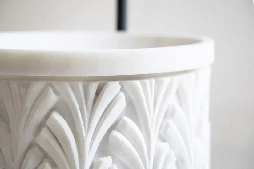 Palace Washbasin and Bathtub: Tribute to the Great Tradition of Italian Sculpture, Archi-living.com