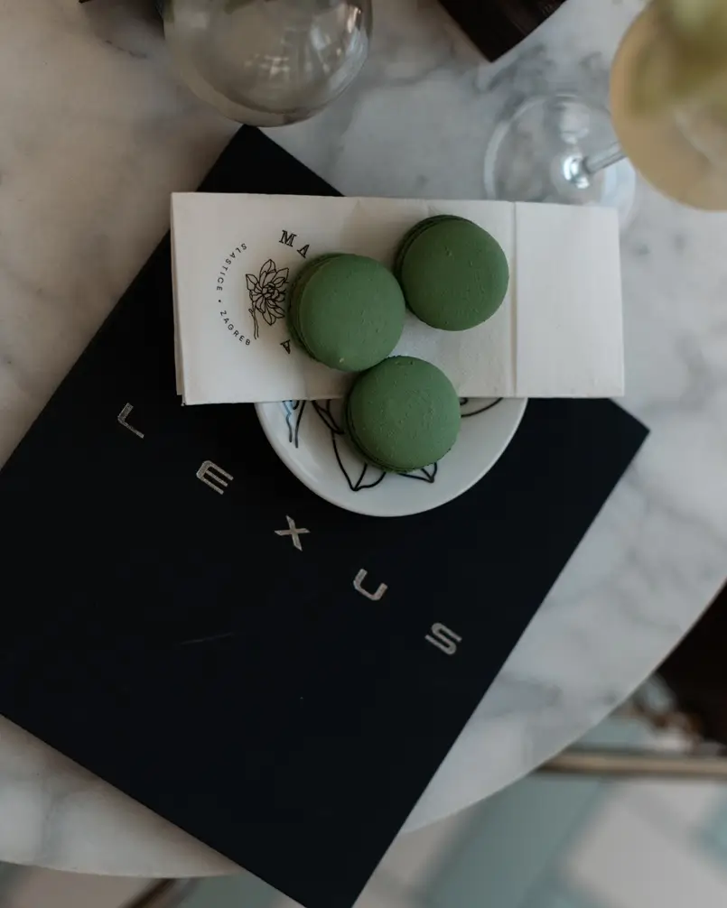 Matcha Macarons from Magnolia Slastice, Archi-living.com
