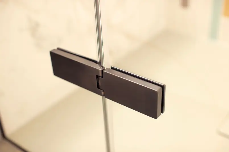 The Luxury of Serviceability, shower enclosure hinged door, Archi-living.com