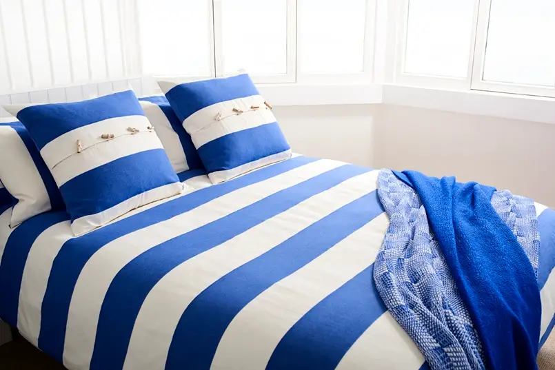 XV Stripes, Blue and White Striped Bedding, Archi-living.com