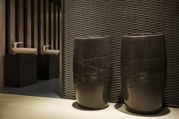 Nest-Freestanding-Basins-in-Nero-apaiser-image_resize.jpg