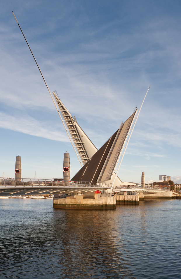 PooleHarbourCrossing05DaveMorris_1897_resize.jpg