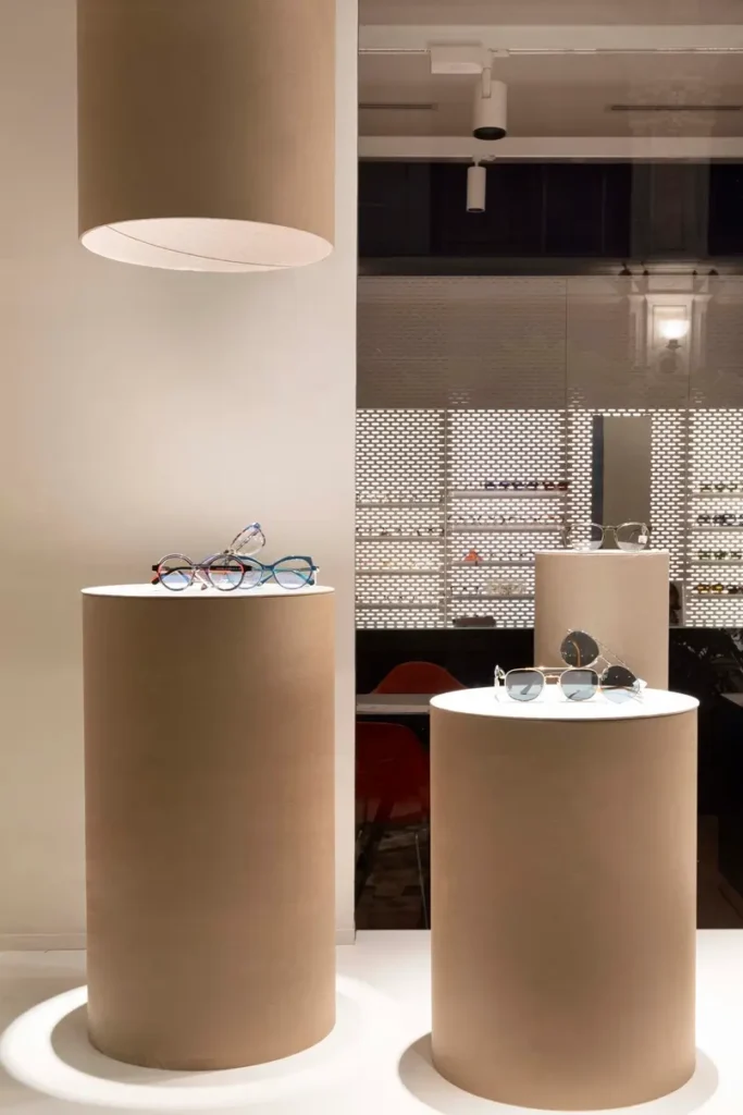 Rimani illuminates Ottica Gallery in Turin, Archi-living.com