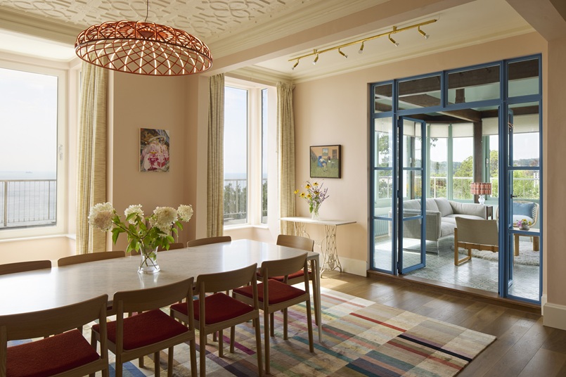 Ritz Oak Lacquered Flooring by Urbane Living / Interior Design: Emma Krikler Interior Design / Photographer: Richard Chivers, Archi-living.com