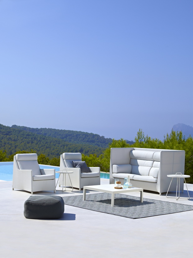 SLIKA-1-diamond_highback_lounge_penthouse_on-the-move_resize.jpg