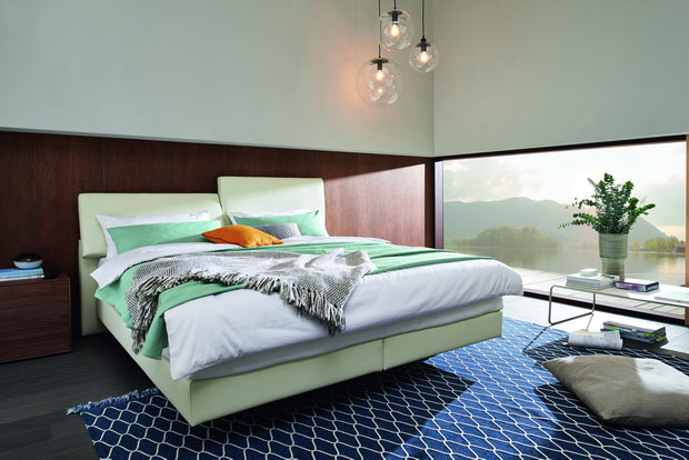 green bed and bedding design in contemporary bedroom, Archi-living.com