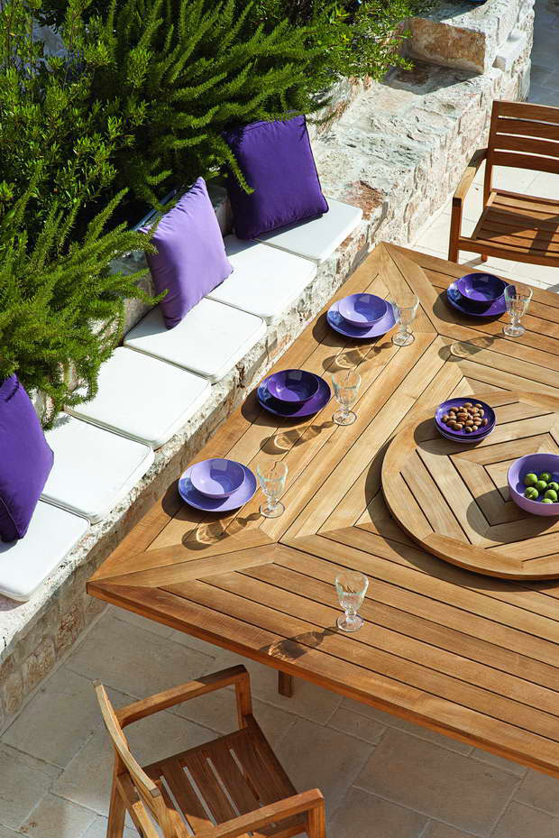 table and chairs,outdoor design,dining furniture,Ethimo,outdoor rooms,dining room design,hospitality design,hospitality,hotel design,hotels,restaurants,restaurant design,dining room furniture,outdoor dining room,product design,restaurant furniture,product collection,designer,designers,terrace design,balcony design,