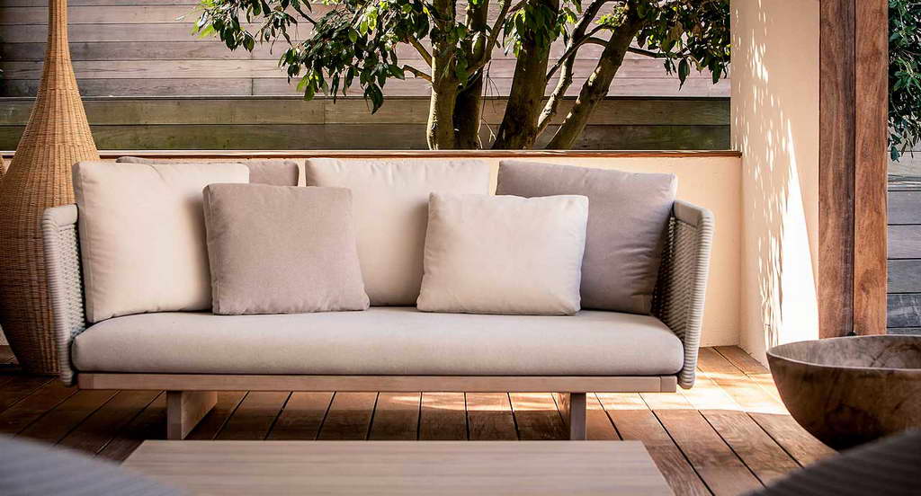 paola lenti outdoor,garden design how to furnish an outdoor room,living room outdoor furniture,wooden flooring terrace,creating relaxing spaces,