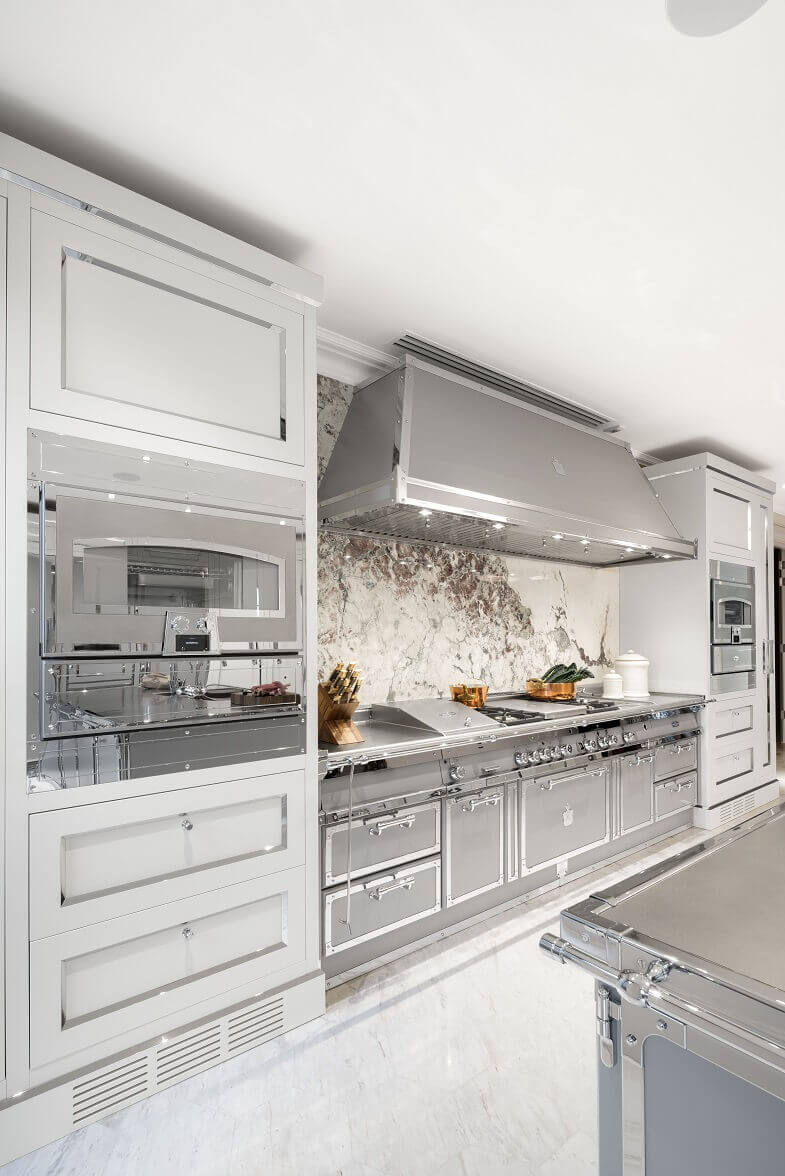 stainless steel and wood kitchen cabinets,high end italian kitchen,silver gray kitchen design,winter kitchen decorating colors,professional kitchen equipment,