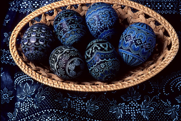 Sorbish-Easter-eggs-in-blue-print_Saxony_Owner_Marketing-Gesellschaft-Oberlausitz-Niederschlesien_Photographer_Dittrich-Sylvio_GNTB_resize556f631f26d45.jpg
