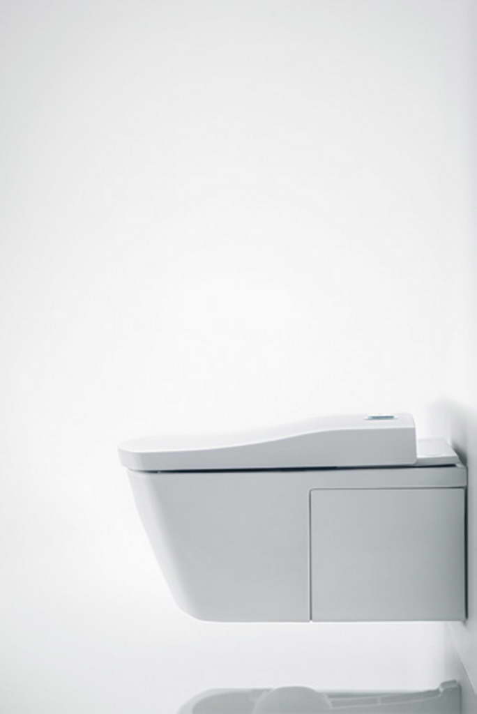 TOTO-Neorest_at_Schloss-Emlau-Retreat_Germany_3_resize.jpg