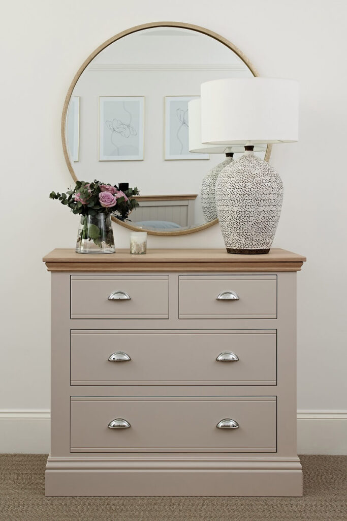 How to Select and Place Wardrobes and Chests of Drawers, Bedroom Design Tips, Archi-living.com