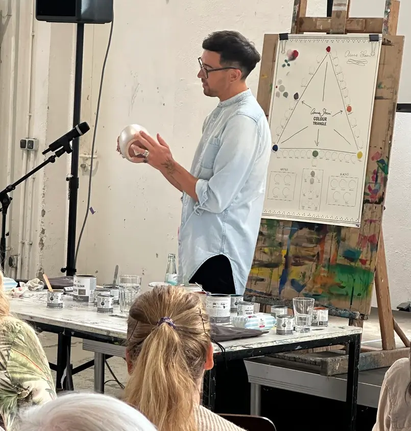 Tristan Merriam - Annie’s Brand Ambassador and master of Chalk Paint technique, Archi-living.com