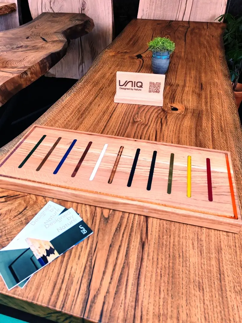 wooden dining tables in natural shapes, Uniq, Designed by Nature, Archi-living.com