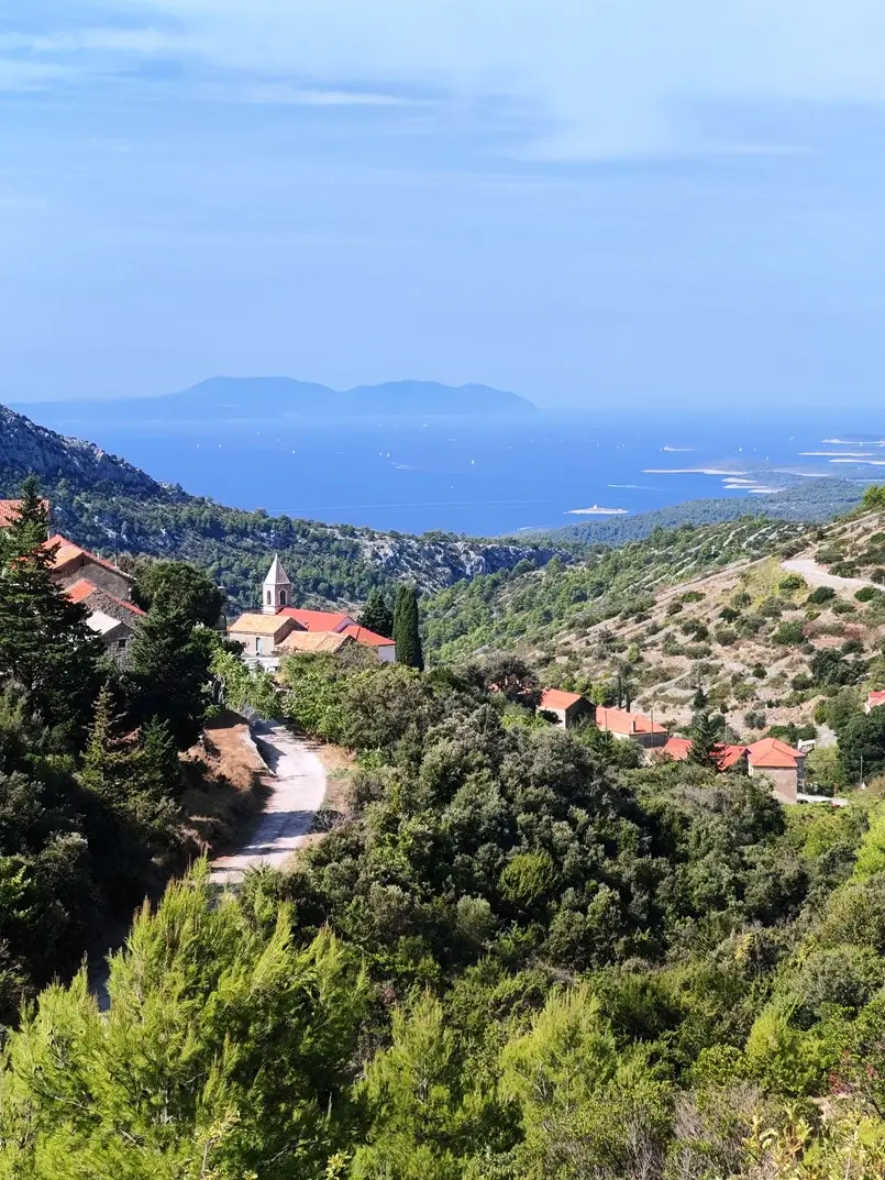 Velo Grablje Village on Hvar Island, Archi-living.com