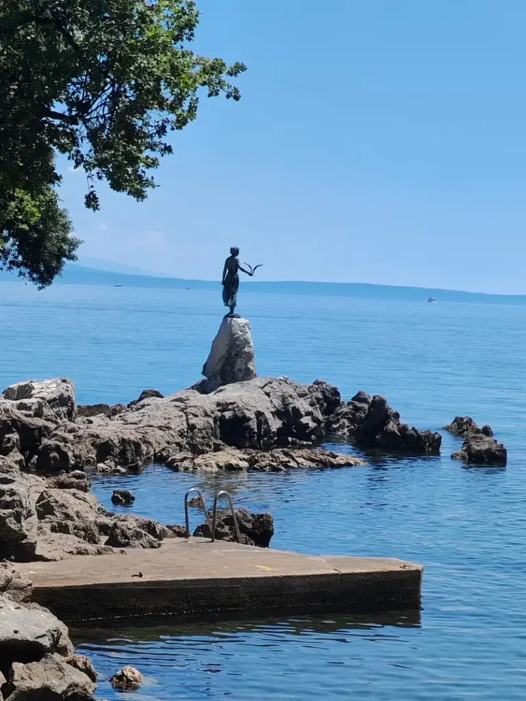 the Girl with the Seagull statue in Opatija, Archi-living.com