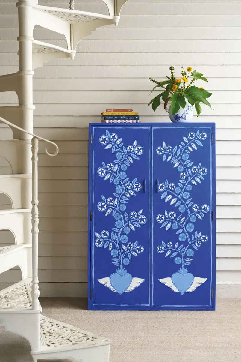 Meet the Colors of the Year 2027: Frida Blue from Annie Sloan, Archi-living.com