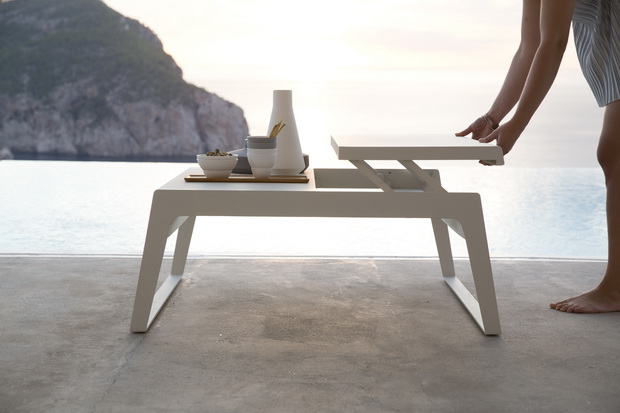 chill-ou-coffee-table_2_resize.jpg