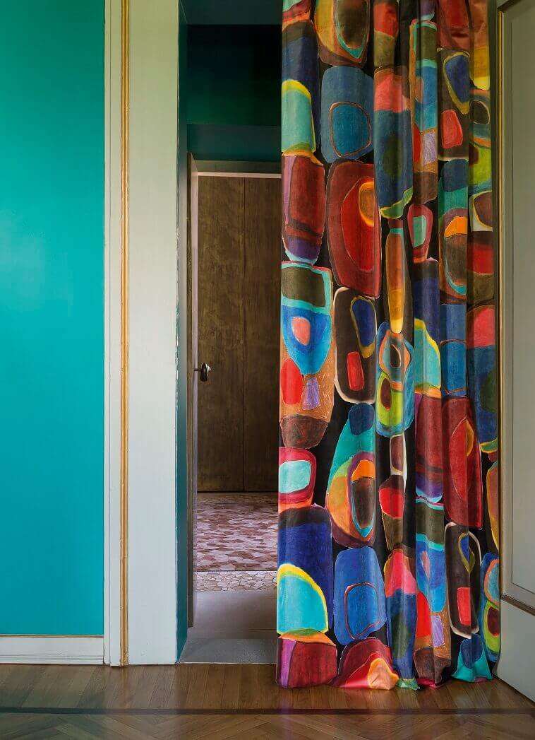 complementary colors blue and orange,colorful curtain ideas,blue wall decor ideas,complementary color palette interior,color schemes interior design,