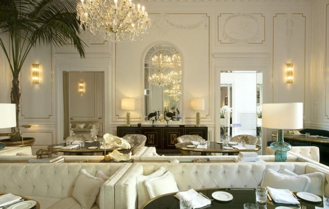 discover-Palazzo-Dama-in-Italy-living-room-e1460456532807.jpg