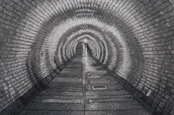 floor-to-heaven-tunnel_standard_teaser_tablet.jpg