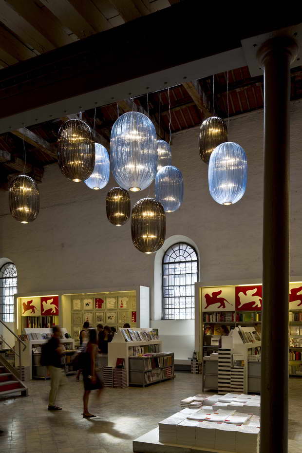 foscarini_biennale_bookshop_resize.jpg