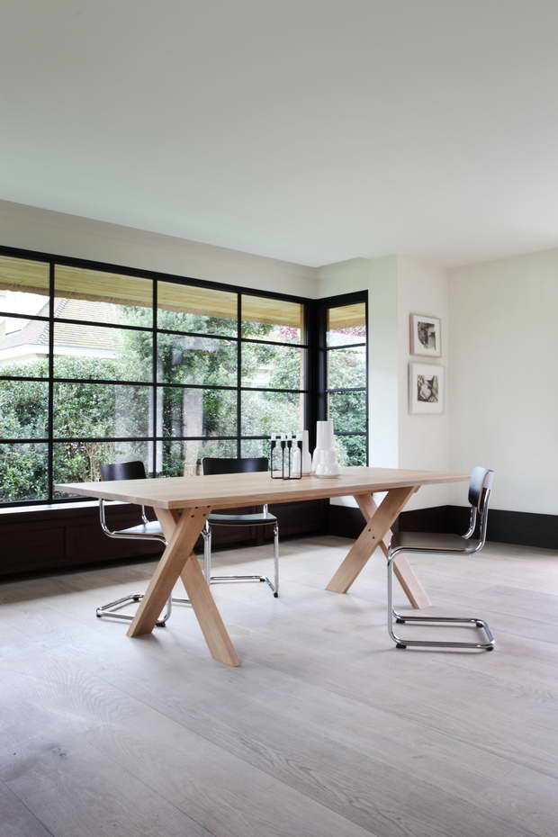 oak-pettersson-dining-table_b_resize.jpg