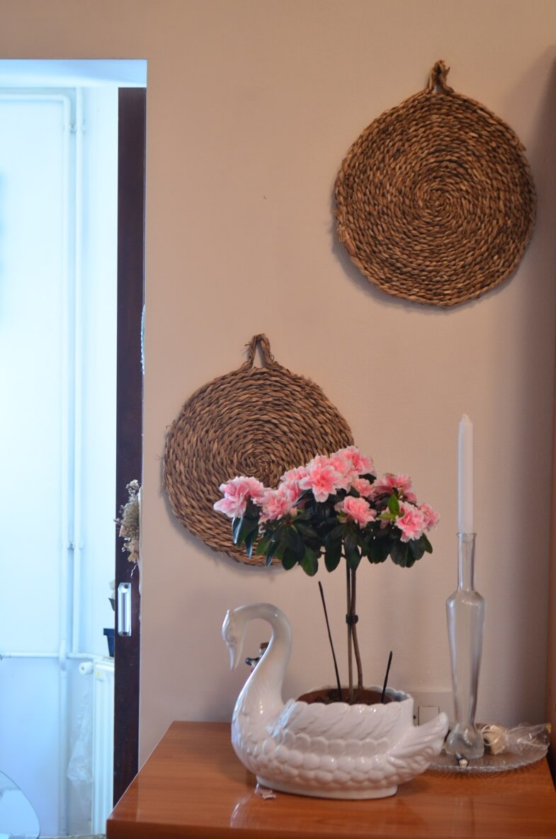 swan home decor,dekoracije od ratana,prirodni materijali dizajn interijera,rattan wall decoration,rattan round placemats,
