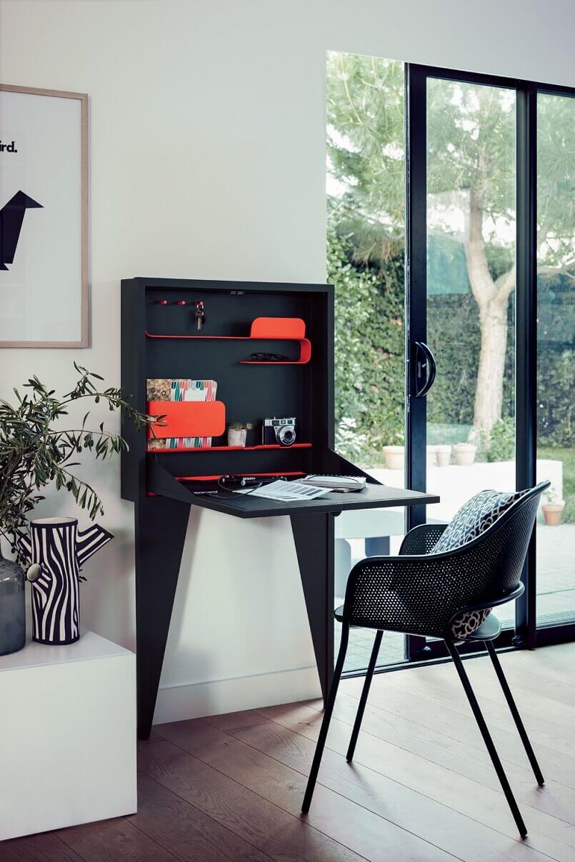 Featured image of post Home Office Inspiration Black Desk - Check out these creative workspace solutions for a a setup fit for a dynamic duo in venice beach—featuring side by side desk shelves to keep things aligned.