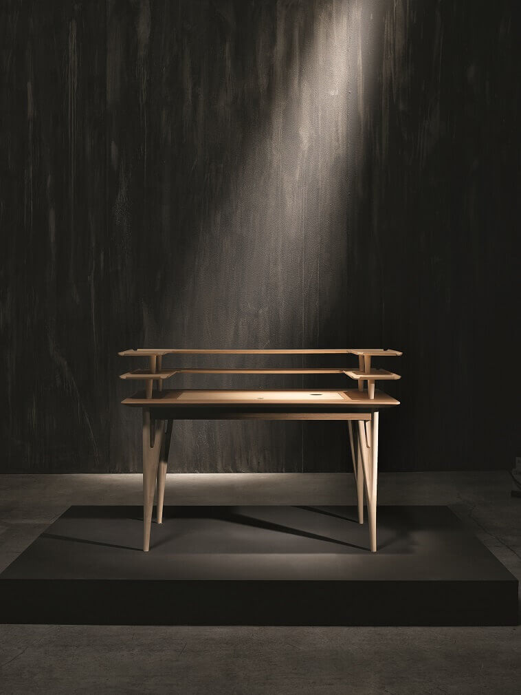 writing desk Italian,home office ideas writing desk,office furniture design,home office design for small spaces,Italian furniture design,